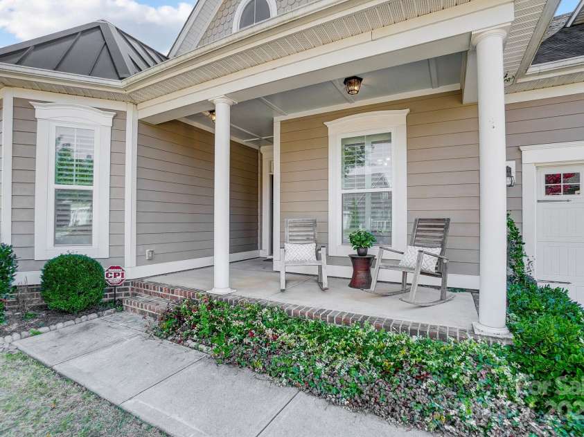 5021 Henshaw Road, Waxhaw, NC 28173.  MLS# CAR4192379, YatesRealty ID 20794. 