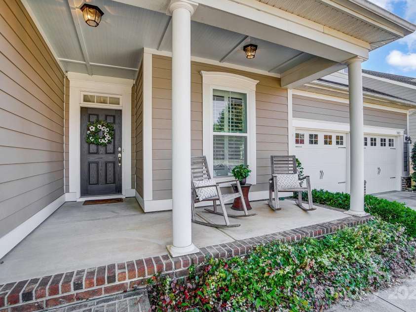 5021 Henshaw Road, Waxhaw, NC 28173.  MLS# CAR4192379, YatesRealty ID 20794. 