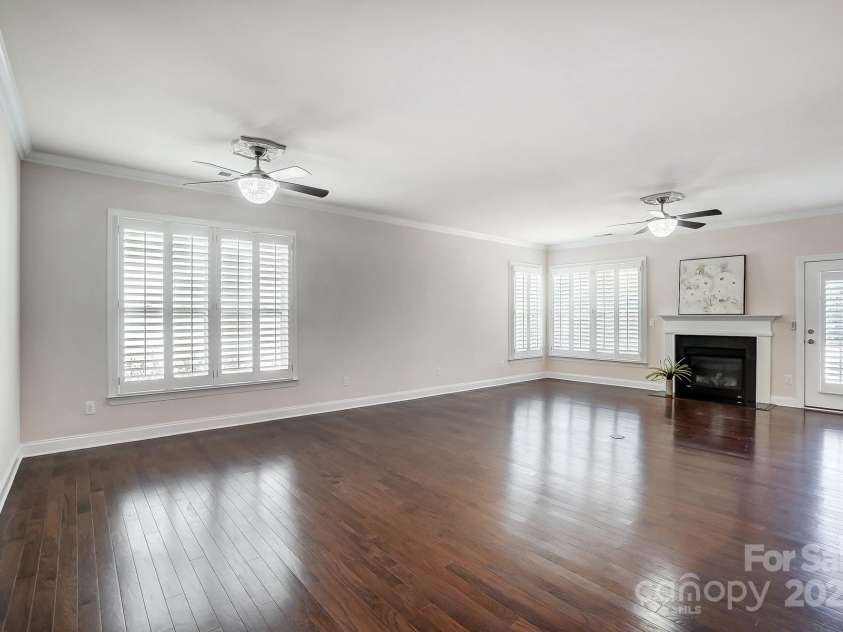 5021 Henshaw Road, Waxhaw, NC 28173.  MLS# CAR4192379, YatesRealty ID 20794. 