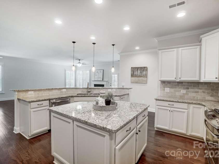 5021 Henshaw Road, Waxhaw, NC 28173.  MLS# CAR4192379, YatesRealty ID 20794. 