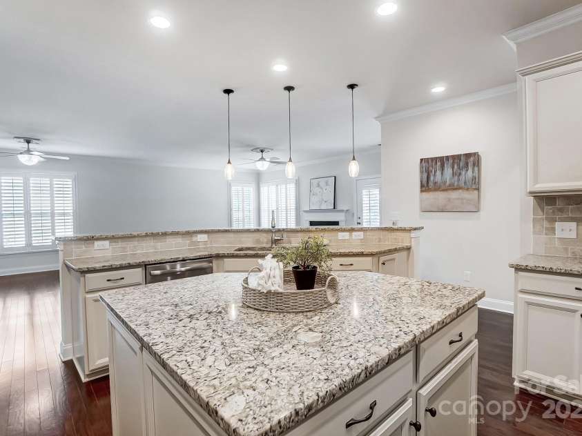 5021 Henshaw Road, Waxhaw, NC 28173.  MLS# CAR4192379, YatesRealty ID 20794. 