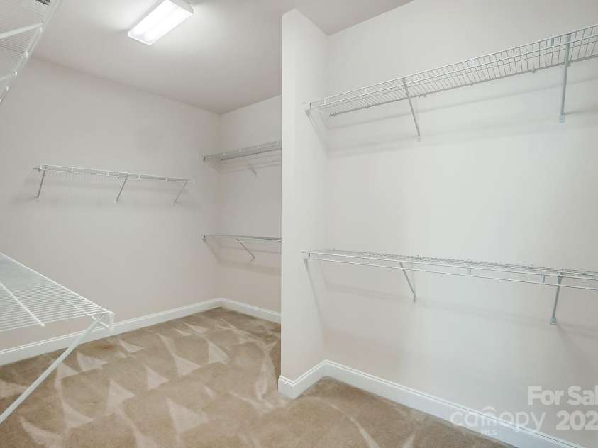 5021 Henshaw Road, Waxhaw, NC 28173.  MLS# CAR4192379, YatesRealty ID 20794. 