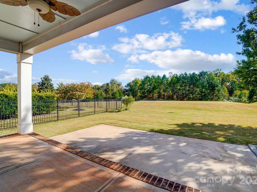 5021 Henshaw Road, Waxhaw, NC 28173.  MLS# CAR4192379, YatesRealty ID 20794. 