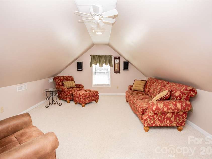 183 Devon Lane, Statesville, NC 28625.  MLS# CAR4377777, YatesRealty ID 20795. 