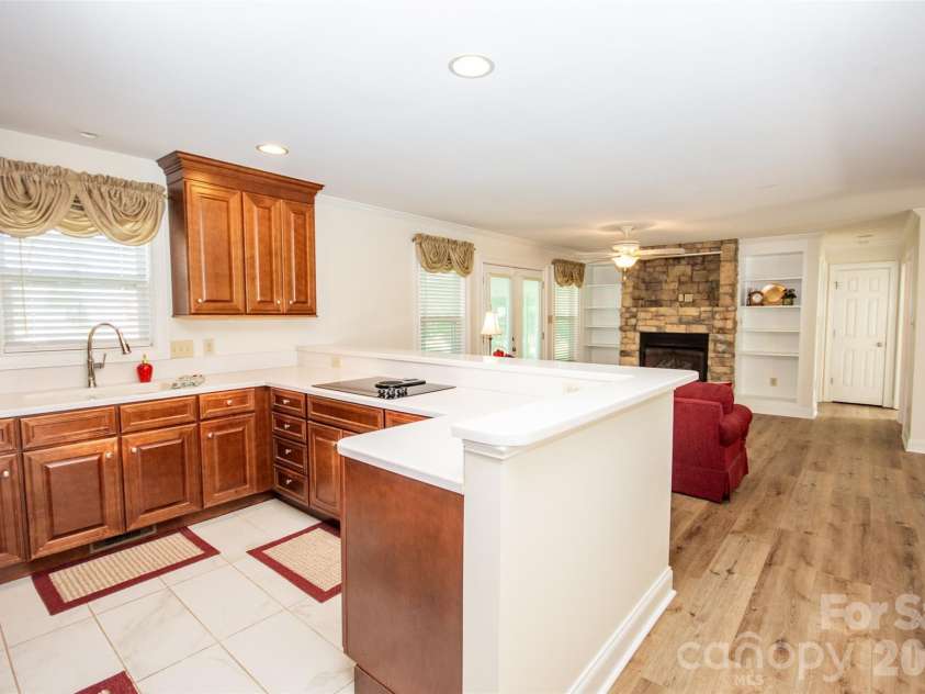 183 Devon Lane, Statesville, NC 28625.  MLS# CAR4377777, YatesRealty ID 20795. 