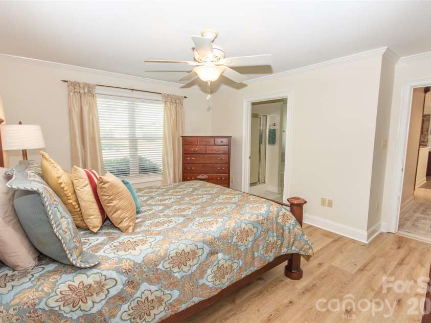183 Devon Lane, Statesville, NC 28625.  MLS# CAR4377777, YatesRealty ID 20795. 