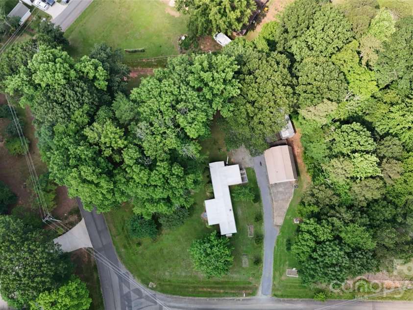 8112 Blackwood Road, Denver, NC 28037.  MLS# CAR4266721, YatesRealty ID 20795. 