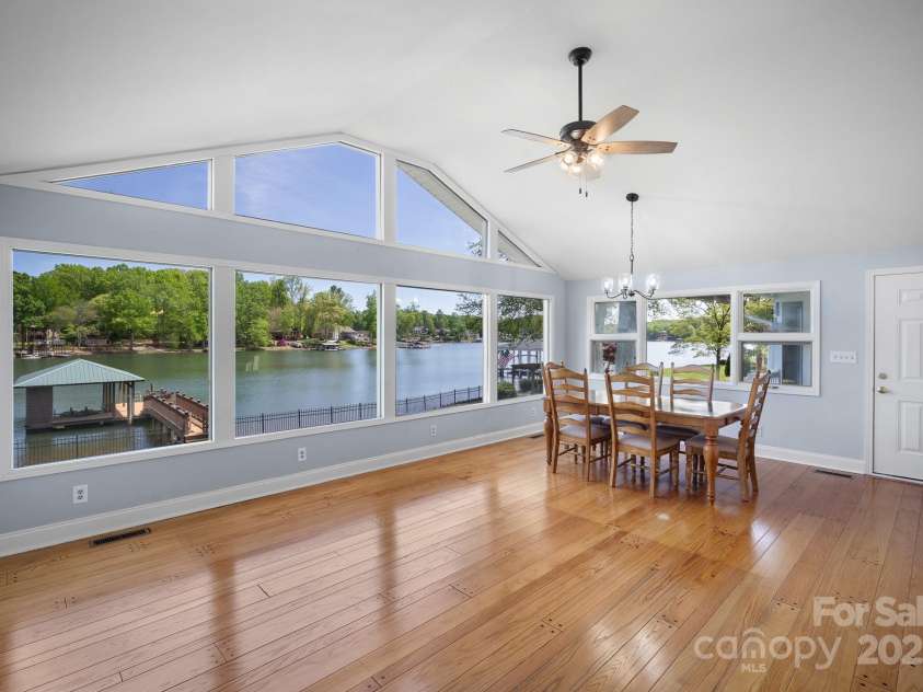 173 Riverwood Road, Mooresville, NC 28117.  MLS# CAR4270885, YatesRealty ID 20796. 