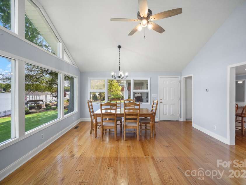 173 Riverwood Road, Mooresville, NC 28117.  MLS# CAR4270885, YatesRealty ID 20796. 