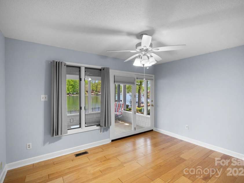 173 Riverwood Road, Mooresville, NC 28117.  MLS# CAR4270885, YatesRealty ID 20796. 