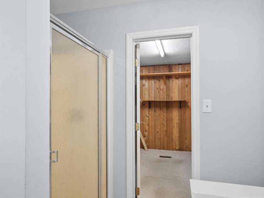 173 Riverwood Road, Mooresville, NC 28117.  MLS# CAR4270885, YatesRealty ID 20796. 