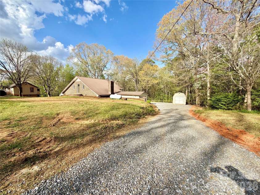 6530 Curlee Road, Conover, NC 28613.  MLS# CAR4365765, YatesRealty ID 20797. 