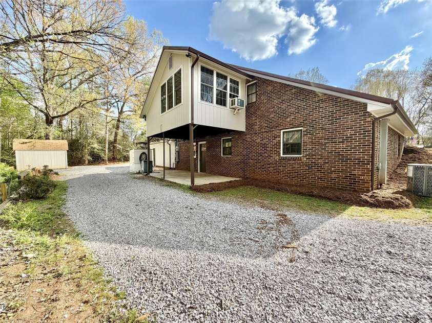 6530 Curlee Road, Conover, NC 28613.  MLS# CAR4365765, YatesRealty ID 20797. 