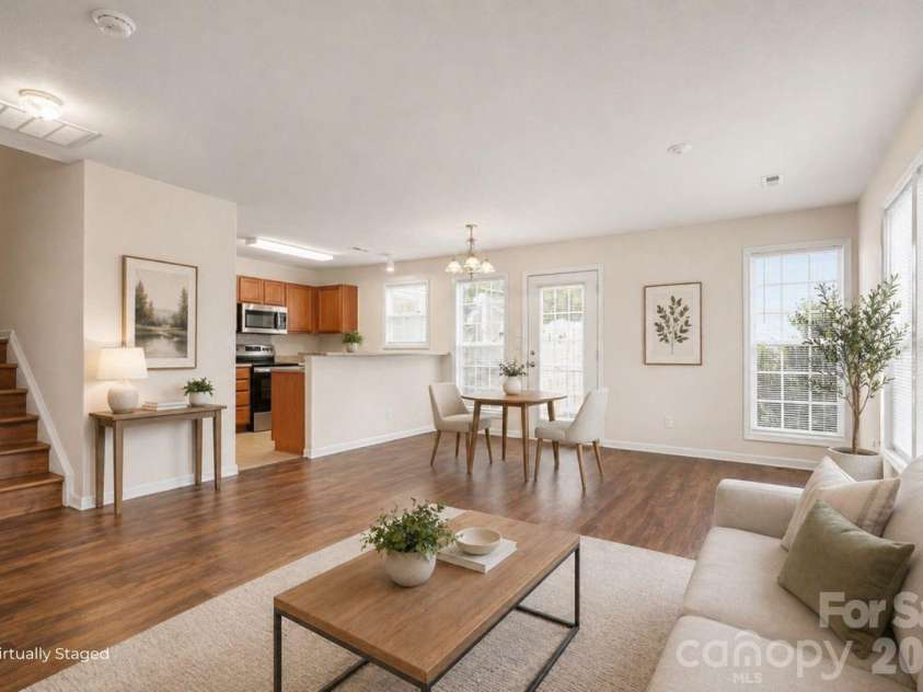 1185 Triece Lane, Charlotte, NC 28215.  MLS# CAR4375087, YatesRealty ID 20798. 