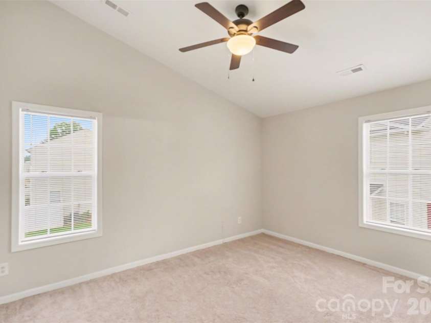 1185 Triece Lane, Charlotte, NC 28215.  MLS# CAR4375087, YatesRealty ID 20798. 