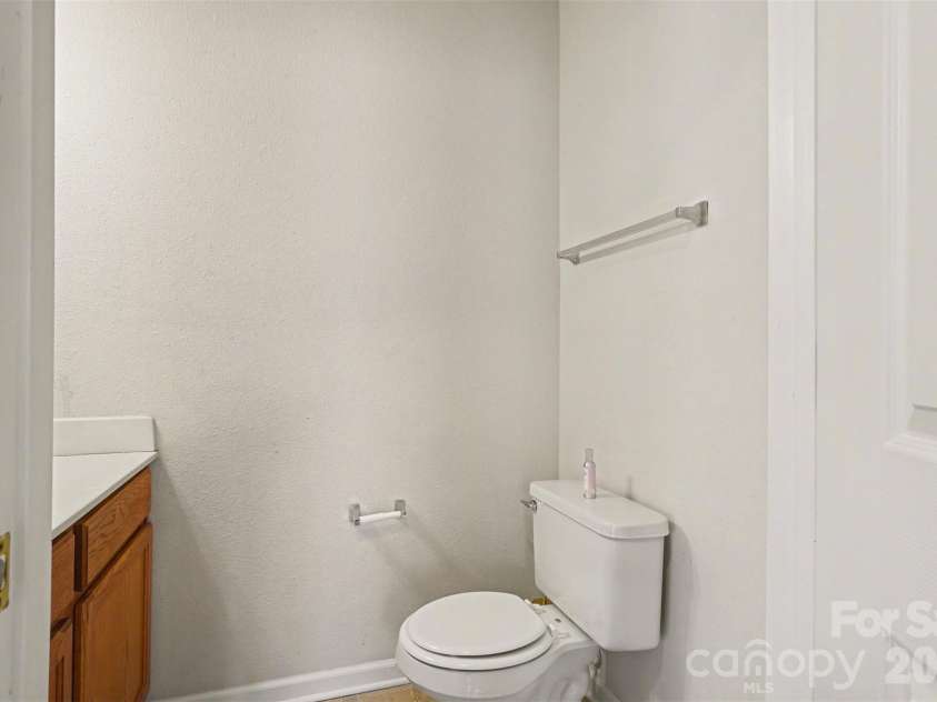1185 Triece Lane, Charlotte, NC 28215.  MLS# CAR4375087, YatesRealty ID 20798. 