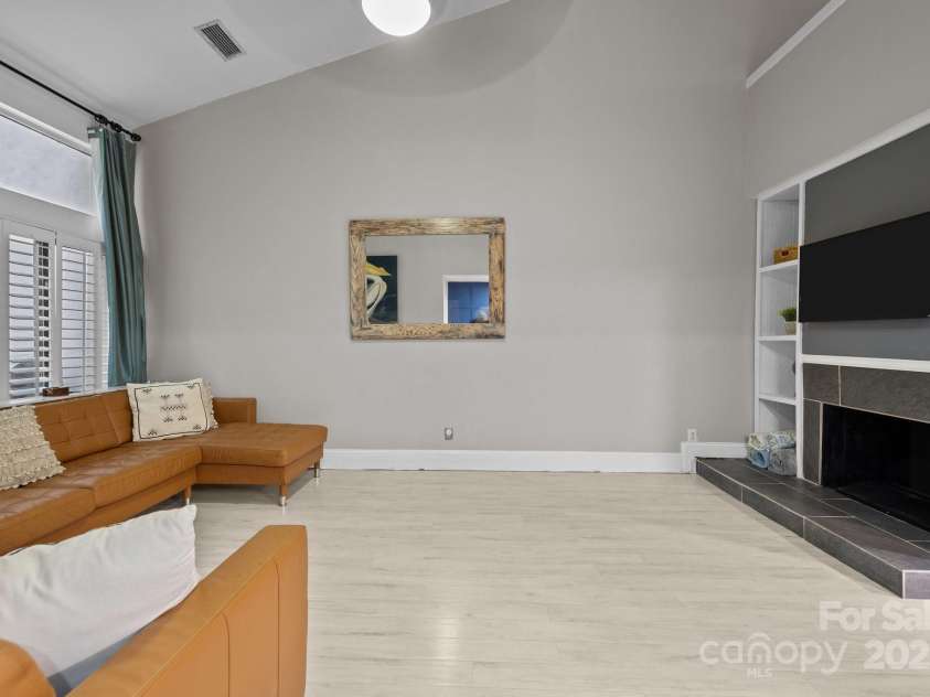 222 Riverview Terrace, Clover, SC 29710.  MLS# CAR4255805, YatesRealty ID 208. 