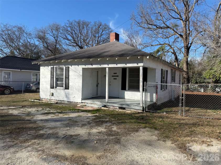 113 1st Street, Kershaw, SC 29067.  MLS# CAR4336666, YatesRealty ID 2080. 