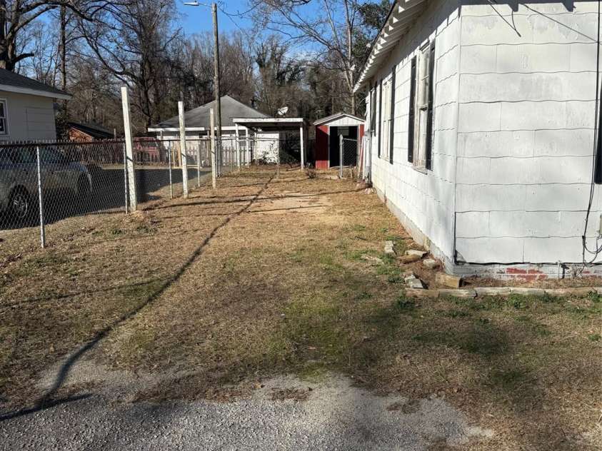 113 1st Street, Kershaw, SC 29067.  MLS# CAR4336666, YatesRealty ID 2080. 