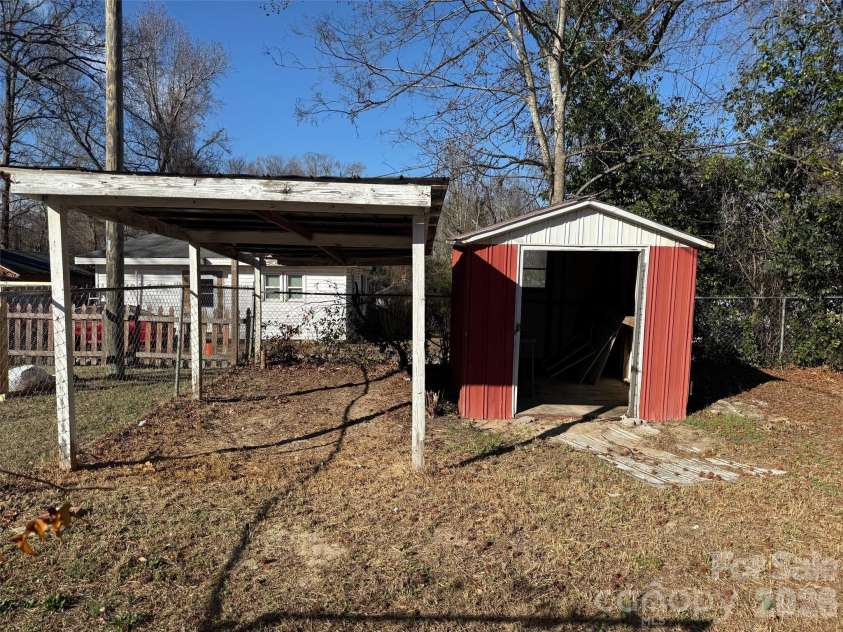 113 1st Street, Kershaw, SC 29067.  MLS# CAR4336666, YatesRealty ID 2080. 