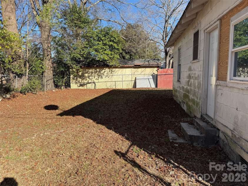 113 1st Street, Kershaw, SC 29067.  MLS# CAR4336666, YatesRealty ID 2080. 