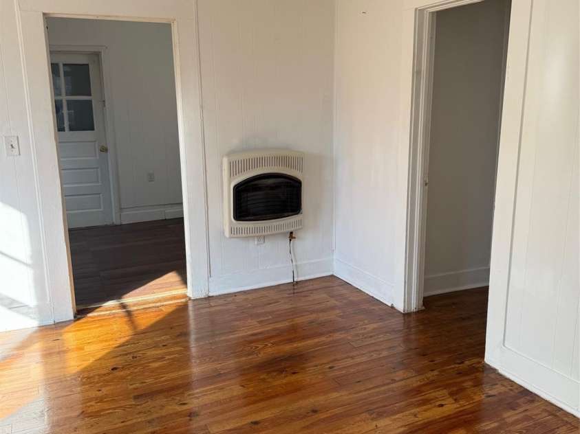 113 1st Street, Kershaw, SC 29067.  MLS# CAR4336666, YatesRealty ID 2080. 