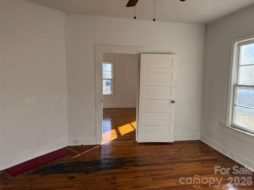 113 1st Street, Kershaw, SC 29067.  MLS# CAR4336666, YatesRealty ID 2080. 