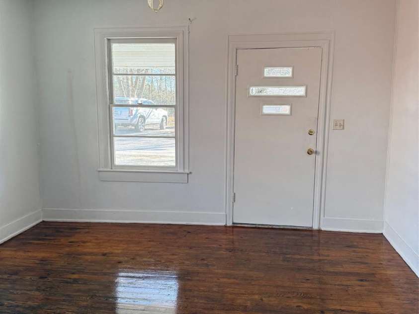 113 1st Street, Kershaw, SC 29067.  MLS# CAR4336666, YatesRealty ID 2080. 