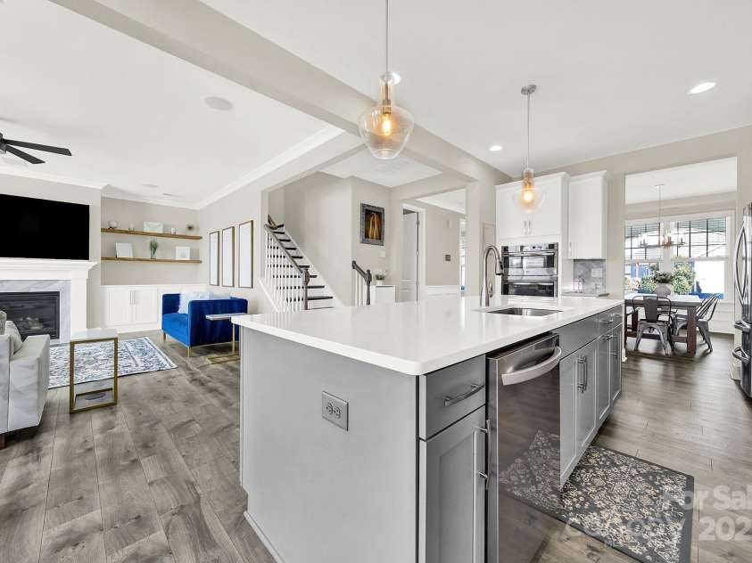 4707 Kingswood Drive, Fort Mill, SC 29707.  MLS# CAR4226324, YatesRealty ID 2080. 