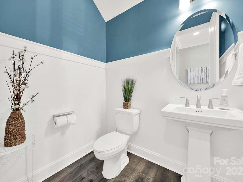 4707 Kingswood Drive, Fort Mill, SC 29707.  MLS# CAR4226324, YatesRealty ID 2080. 