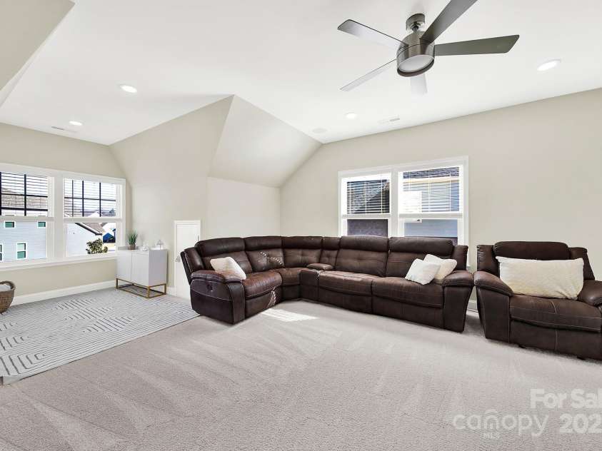 4707 Kingswood Drive, Fort Mill, SC 29707.  MLS# CAR4226324, YatesRealty ID 2080. 