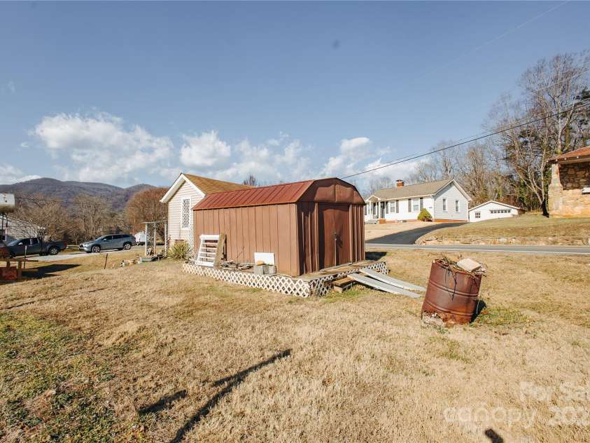 63 Clear Creek Road, Marion, NC 28752.  MLS# CAR4333623, YatesRealty ID 2080. 