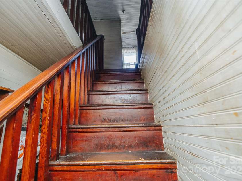 63 Clear Creek Road, Marion, NC 28752.  MLS# CAR4333623, YatesRealty ID 2080. 