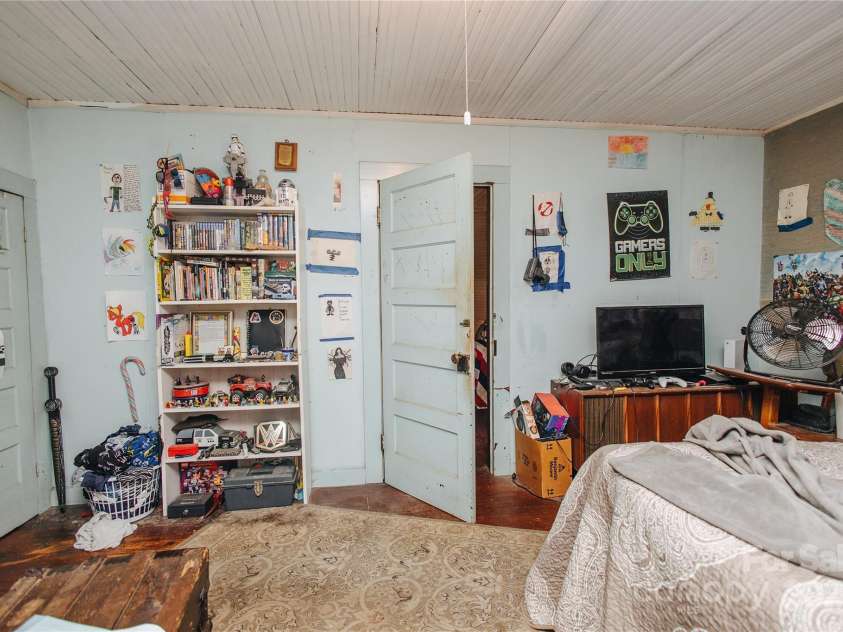 63 Clear Creek Road, Marion, NC 28752.  MLS# CAR4333623, YatesRealty ID 2080. 