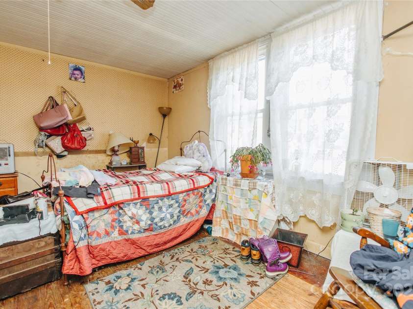 63 Clear Creek Road, Marion, NC 28752.  MLS# CAR4333623, YatesRealty ID 2080. 