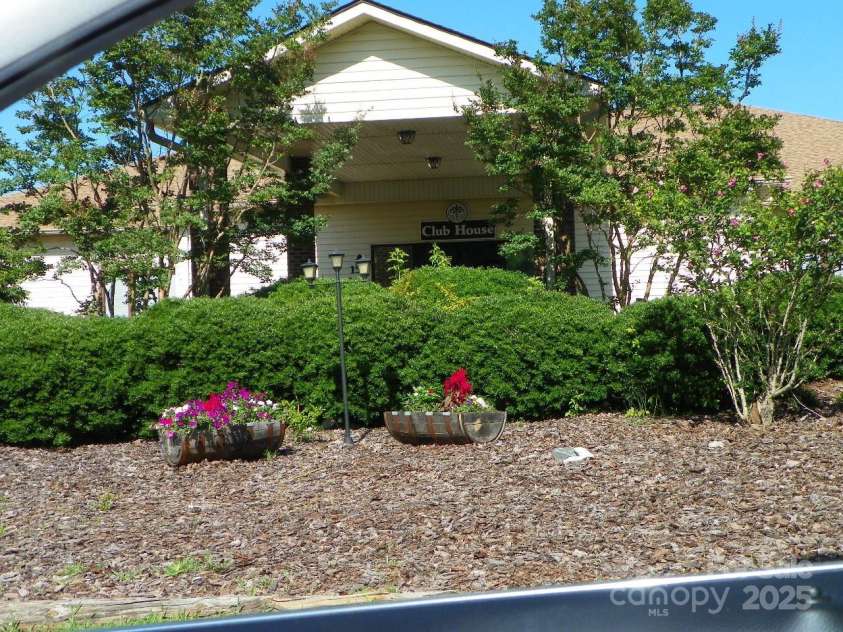 166 Eagle Drive, New London, NC 28127.  MLS# CAR4271205, YatesRealty ID 20800. Clubhouse- may be reserved for personal use.