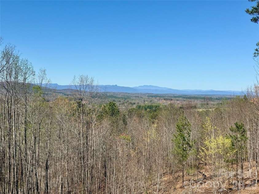 500 Grandview Peaks Drive, Nebo, NC 28761.  MLS# CAR4364035, YatesRealty ID 20800. 