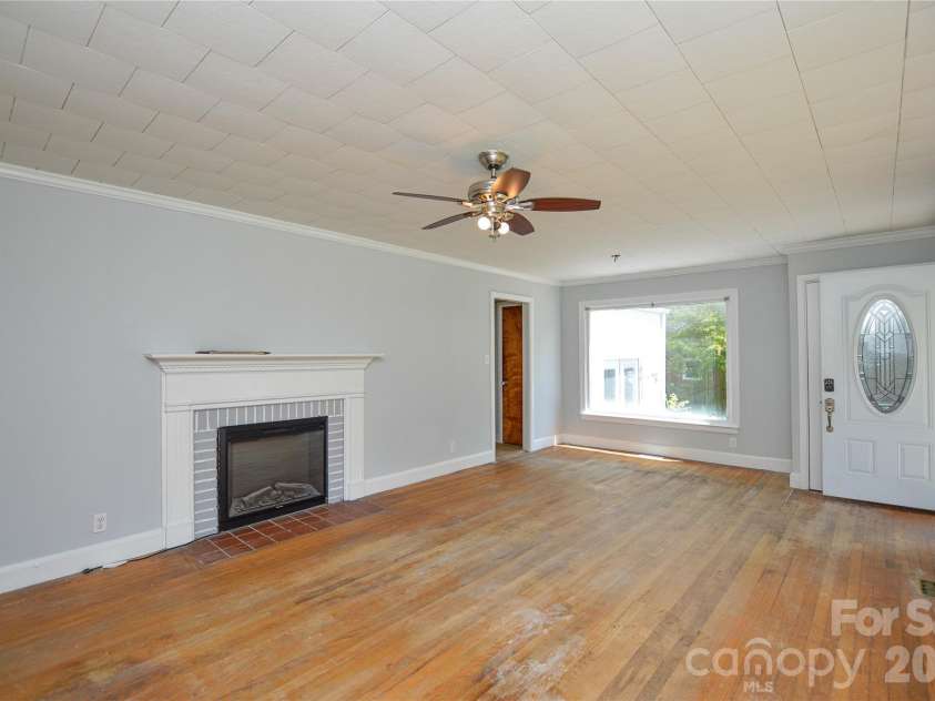 605 Gillsbrook Road, Lancaster, SC 29720.  MLS# CAR4379720, YatesRealty ID 20802. 