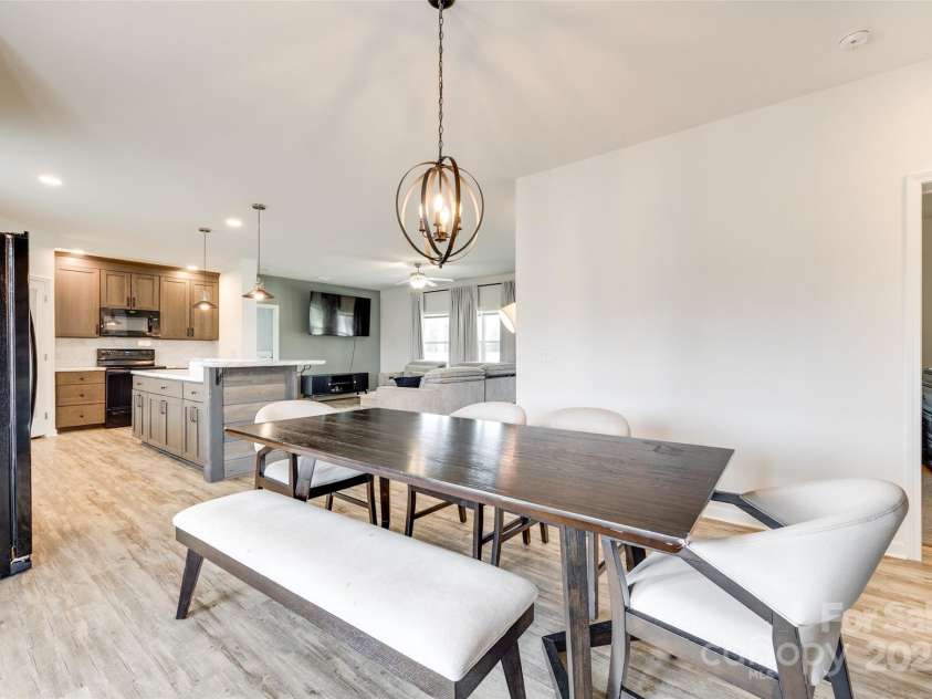 2268 Westbrook Road, Edgemoor, SC 29712.  MLS# CAR4261116, YatesRealty ID 20804. Dining area