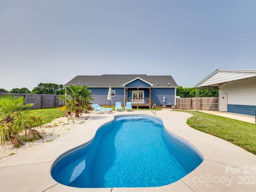 2268 Westbrook Road, Edgemoor, SC 29712.  MLS# CAR4261116, YatesRealty ID 20804. Fenced in back yard with pool