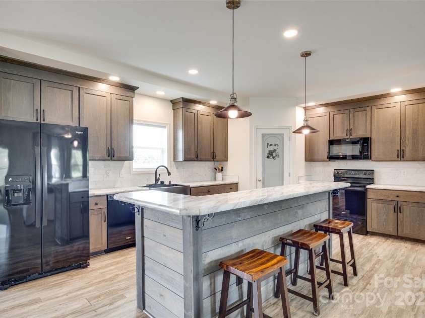 2268 Westbrook Road, Edgemoor, SC 29712.  MLS# CAR4261116, YatesRealty ID 20804. Kitchen