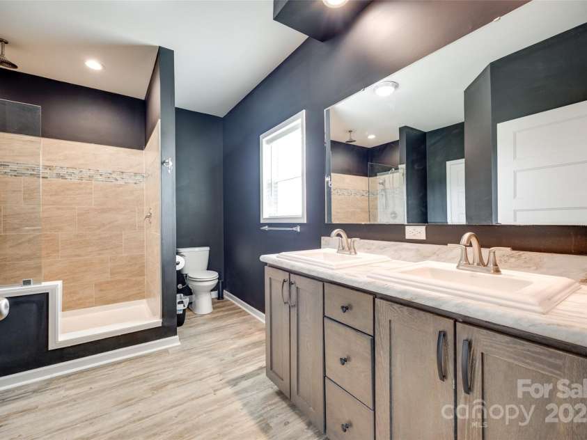 2268 Westbrook Road, Edgemoor, SC 29712.  MLS# CAR4261116, YatesRealty ID 20804. Primary bathroom