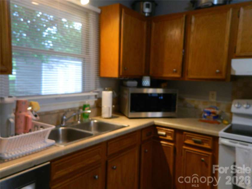 3120 Basilwood Circle, Monroe, NC 28110.  MLS# CAR4376004, YatesRealty ID 20804. Kitchen