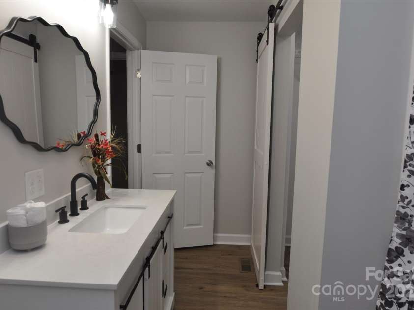 1277 Eden Drive, Chester, SC 29706.  MLS# CAR4259751, YatesRealty ID 20805. 