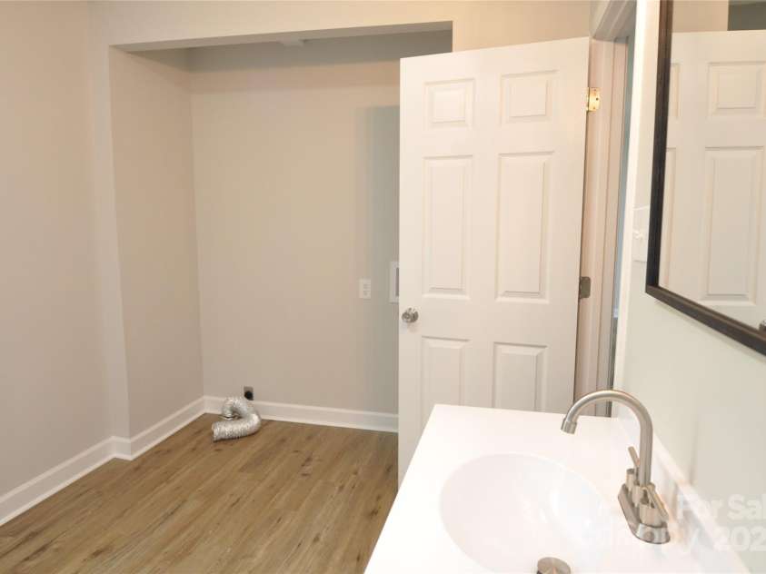 1277 Eden Drive, Chester, SC 29706.  MLS# CAR4259751, YatesRealty ID 20805. 