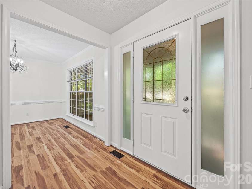 9139 Morgan Glenn Drive, Mint Hill, NC 28227.  MLS# CAR4378842, YatesRealty ID 20805. Entry