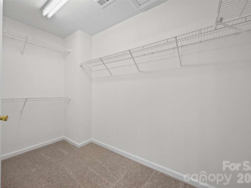 9139 Morgan Glenn Drive, Mint Hill, NC 28227.  MLS# CAR4378842, YatesRealty ID 20805. Primary Closet