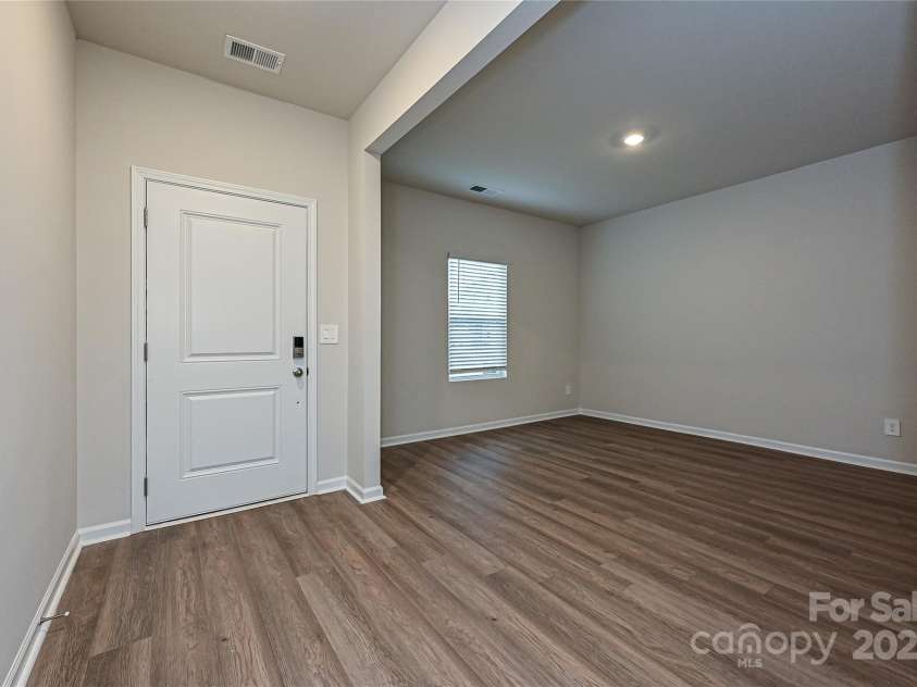 2101 Sunflower Circle, Newton, NC 28658.  MLS# CAR4334181, YatesRealty ID 20806. 