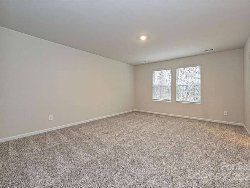 2101 Sunflower Circle, Newton, NC 28658.  MLS# CAR4334181, YatesRealty ID 20806. 
