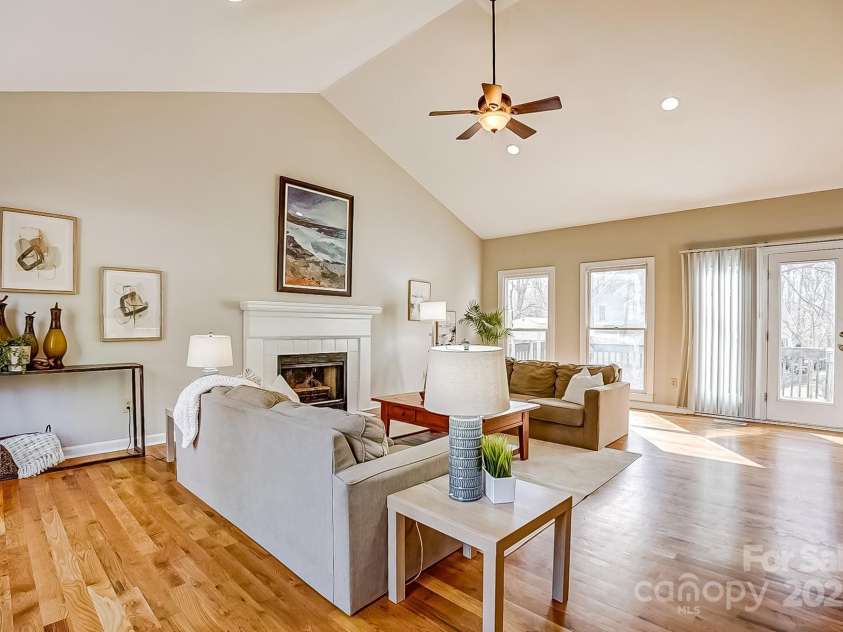 7306 Timbercreek Court, Denver, NC 28037.  MLS# CAR4231186, YatesRealty ID 20806. Great room filled with abundant natural light and enhanced by recessed lighting.